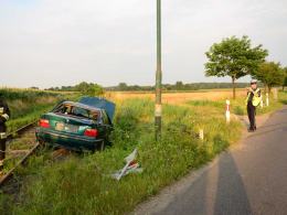 BMW jechały trzy pijane osoby. Nie wiadomo, kto kierował podczas wypadku