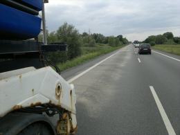 Plama oleju utrudniała ruch na obwodnicy
