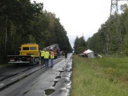 Karambol czterech cieżarówek pod Olesnem - zginął kierowca