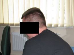 Wpadli amatorzy whisky. Ich łupem padło ponad 30 butelek