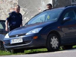 Komendant Straży Miejskiej (obecny na zdjęciu) twierdzi, że samochód z fotoradarem w środku na pewno nie był zaparkowany na trawniku.