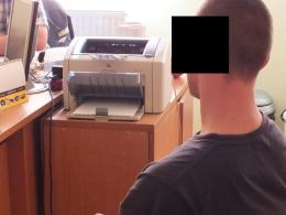 Dwóch kibiców odpowie za odpalenie rac podczas meczu Odry