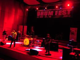 Mocnym uderzeniem rozpoczął się XXI Drum Fest