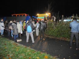 Kierowca autobusu zasnął za kierownicą. 15 osób rannych.