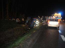 Kierowca autobusu zasnął za kierownicą. 15 osób rannych.