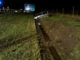 Wypadek na autostradzie, dwie kobiety trafiły do szpitala