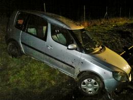Wypadek na autostradzie, dwie kobiety trafiły do szpitala