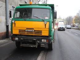 Zderzenie renault clio i ciężarówki na ulicy Niemodlińskiej