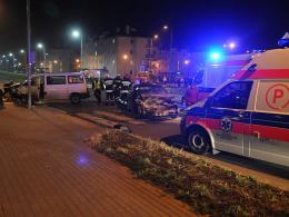 22-latek poszkodowany po zderzeniu w Alei Solidarności
