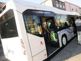 Ekologiczny autobus na ulicach Opola. Póki co na próbę