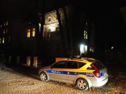 12-letnia podopieczna domu dziecka wypadła z drugiego piętra. Próbowała uciec?