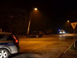 Pijany kierowca wjechał jeep'em w latarnię