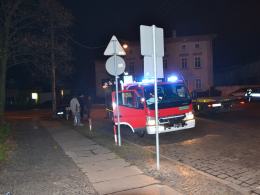 Pijany kierowca wjechał jeep'em w latarnię