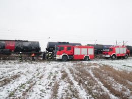 Strażacy neutralizowali wyciek z cysterny