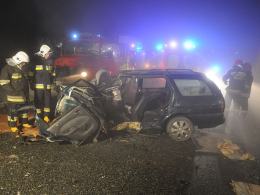 Wypadek w okolicach "grzybka". Na drogach fatalne warunki do podróżowania