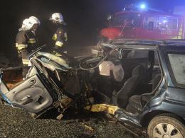 Wypadek w okolicach "grzybka". Na drogach fatalne warunki do podróżowania