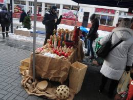 Na ulicy Krakowskiej rozpoczął się świąteczny jarmark