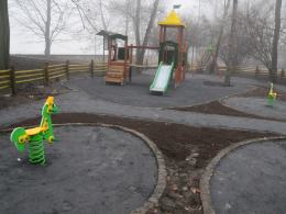 Park na wyspie Bolko pięknieje