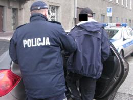 Trzech młodych mężczyzn próbowało sprzedać skradzione auto na złom