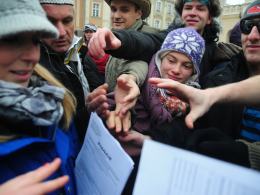 Wakacyjne szaleństwo w Rynku. Opolanie walczyli o darmowe bilety lotnicze