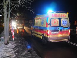 Kierowca potrącił pieszego na pasach i uciekł