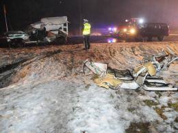 Samochód rozerwany podczas wypadku