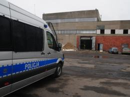 Opolska policja rozbiła "dziuplę" z kradzionymi ciężarówkami