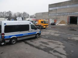 Opolska policja rozbiła "dziuplę" z kradzionymi ciężarówkami