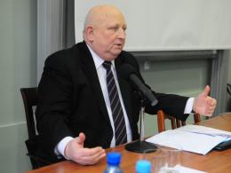 Przegląd kadr w SLD. Józef Oleksy przyjechał do Opola.