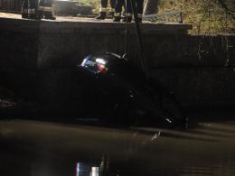 Pijany kierowca wjechał BMW do Młynówki