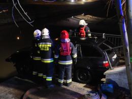 Pijany kierowca wjechał BMW do Młynówki