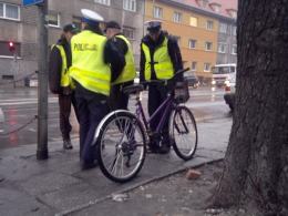 63-letni rowerzysta potrącony przez samochód