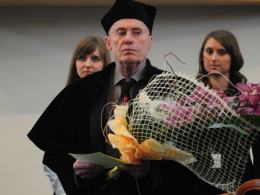 Daniel Olbrychski doktorem honoris causa Uniwersytetu Opolskiego