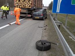 Awaria zawieszenia przyczyną kolejnego zdarzenia na autostradzie