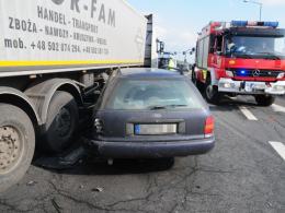 Wypadek na obwodnicy - kierowca forda zajechał drogę audi