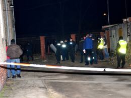 Akcja antyterrorystów w Paczkowie. 42-latek rzucał w policję nożami.