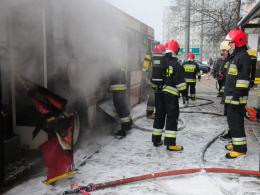 Pożar w autobusie MZK. Pasażerowie zdążyli uciec przed ogniem.