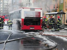 Pożar w autobusie MZK. Pasażerowie zdążyli uciec przed ogniem.
