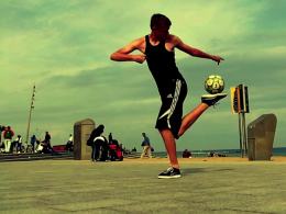 Opolanin na prestiżowych pokazach freestyle football w Barcelonie