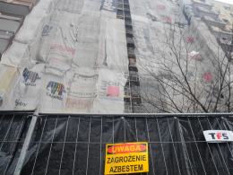 Azbest wciąż obecny na blokach z wielkiej płyty