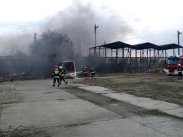 Wrak busa spłonął na ul. Ozimskiej