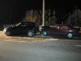 Wypadek w Zieleńcu, dwie osoby trafiły do szpitala