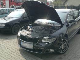 Skoda i volkswagen zderzyły się w Popielowie