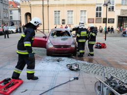 Pokaz akcji ratowniczo-gaśniczej w centrum Opola