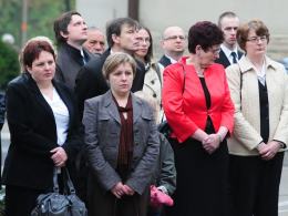 Obchody Święta Flagi pod Urzędem Wojewódzkim