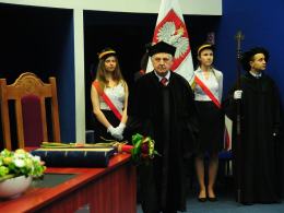 Profesor Tadeusz Zakrzewski odebrał tytuł doktora honoris causa