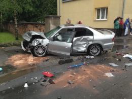 Dwa groźne wypadki na ulicy Niemodlińskiej w Opolu. 5 osób rannych.