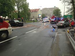 Dwa groźne wypadki na ulicy Niemodlińskiej w Opolu. 5 osób rannych.