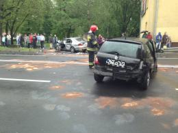 Dwa groźne wypadki na ulicy Niemodlińskiej w Opolu. 5 osób rannych.