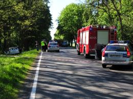Tragiczny wypadek podczas wyprzedzania na trasie Opole - Brzeg. Zginęła kobieta.